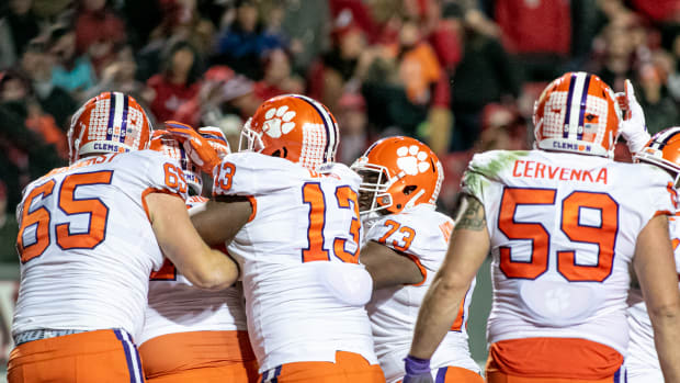 77ClemNCSU 3N2A5637